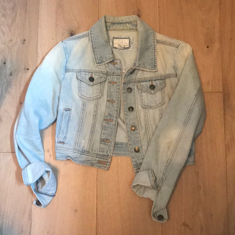 Light Washed Crop Jean Jacket